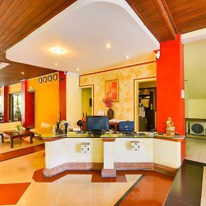 Super Oyo Townhouse Oak Maxi Hotel Legian